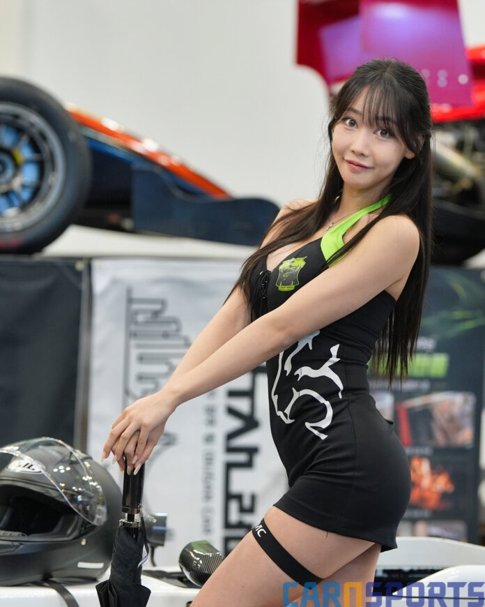 레이싱모데 리아